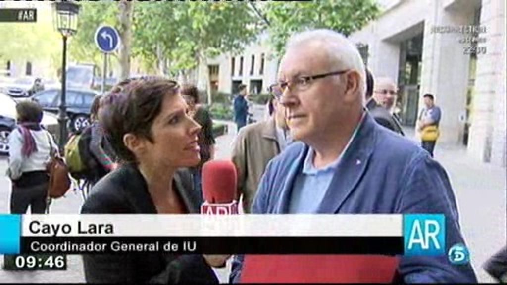 Marta Nebot acude al desayuno informativo de Willy Meyer