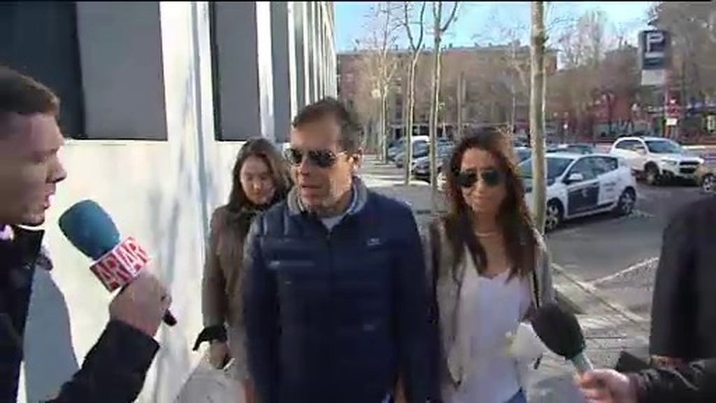 Paco González y su familia declaran ante el juez por la agresión en plena calle