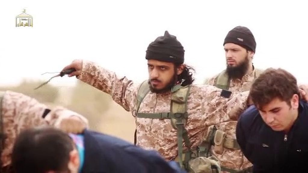 El Estado Islámico vuelve a amedrentar a Occidente con una ejecución masiva