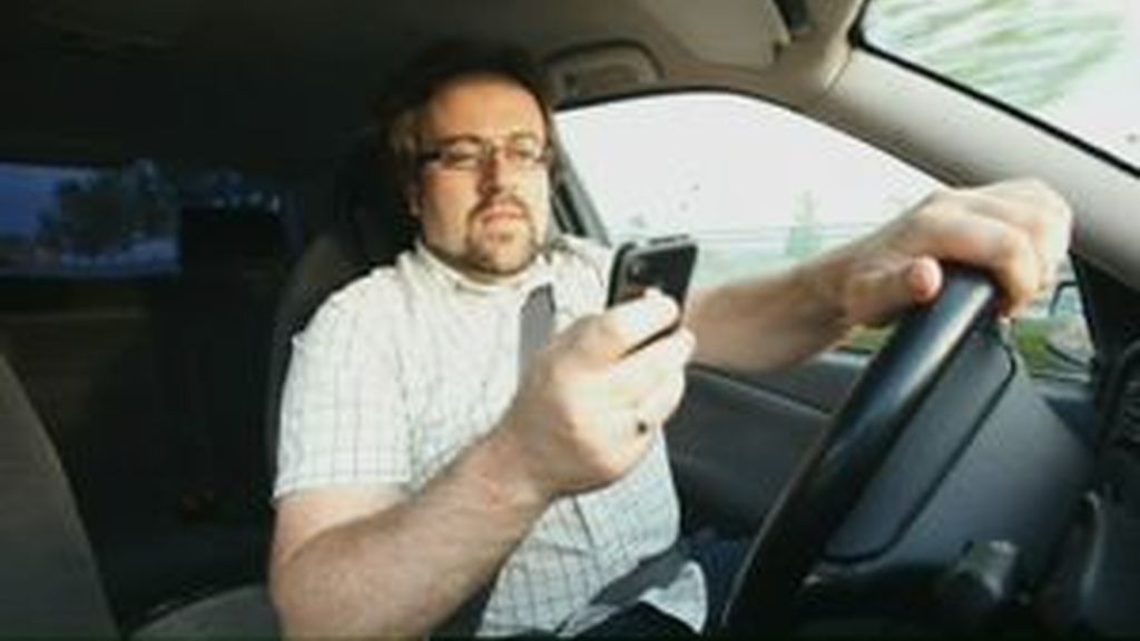 Los móviles están detrás de uno de cada tres accidentes de tráfico