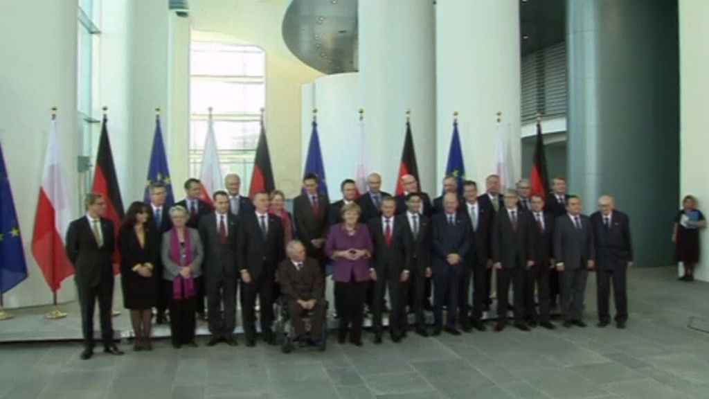 Los 28 acuerdan el reparto de altos cargos en la cumbre extraordinaria de la UE