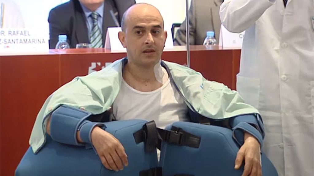El segundo trasplantado de brazos de España se recupera en el hospital