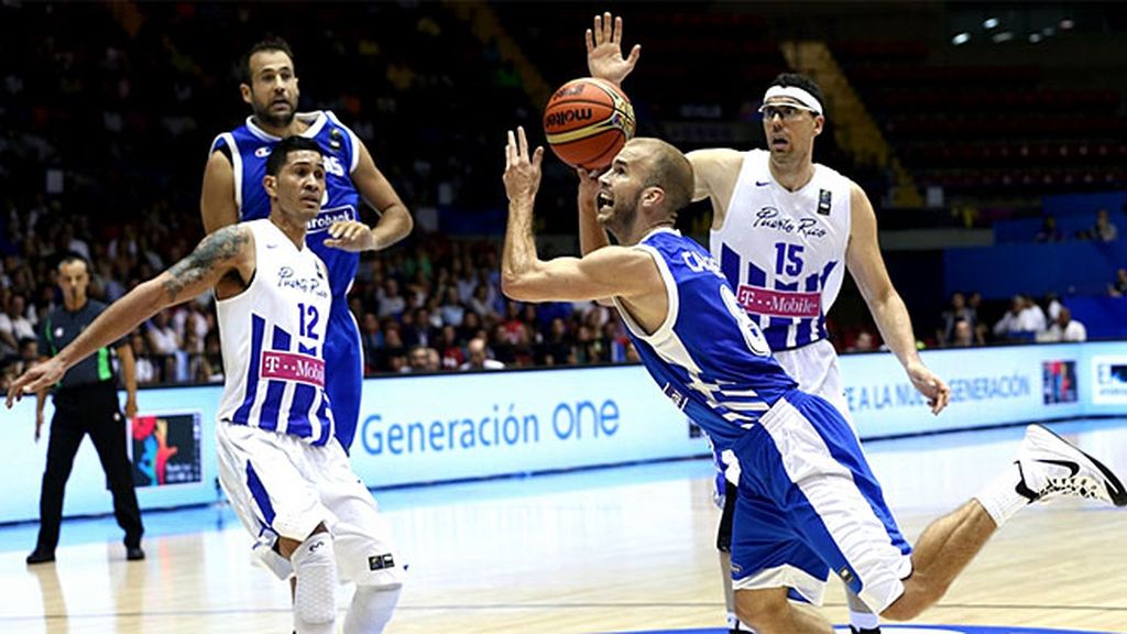Calathes engaña a la defensa de Puerto Rico y anota en carrera Calathes engaña a la defensa de Puerto Rico y anota en carrera