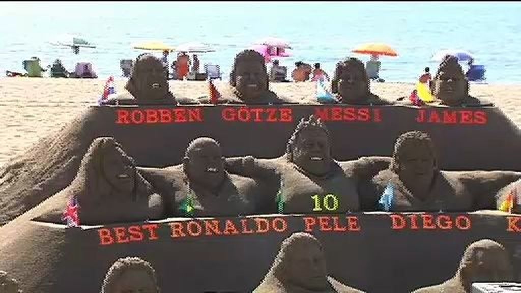 Multas de hasta 750 euros por hacer esculturas de arena sin licencia municipal