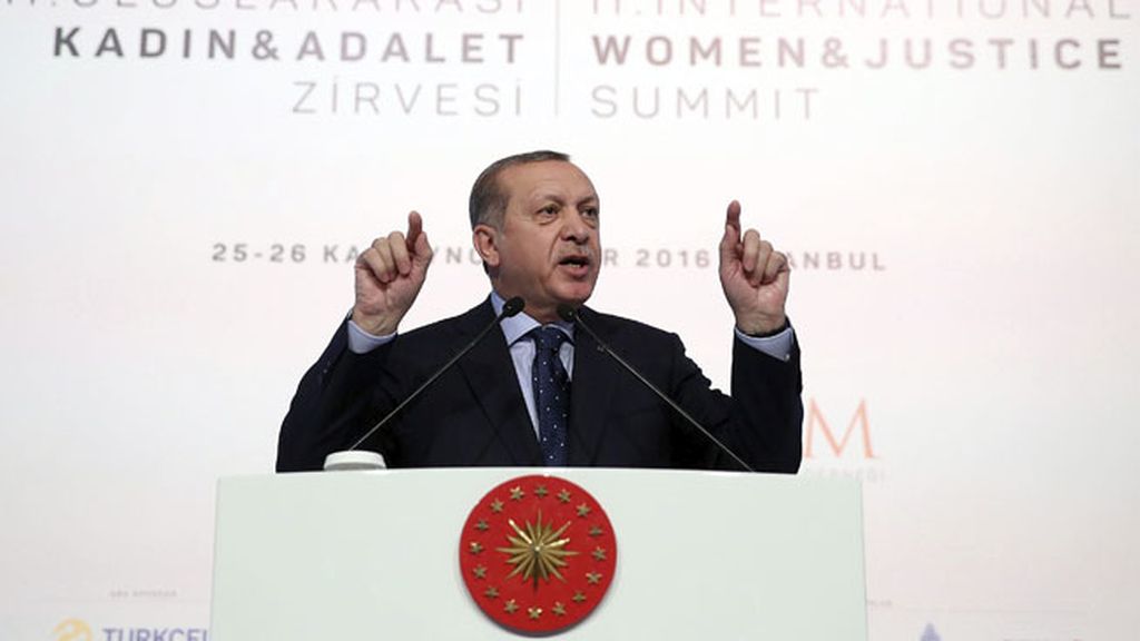Erdogan amenaza a la UE con abrir las fronteras si suspende la adhesión de Turquía