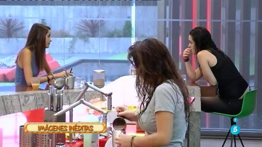 Carolina propone a las chicas nominar a Aritz, Han y Amanda