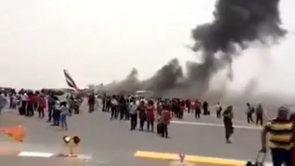 Así fue la explosión en el avión de Dubai