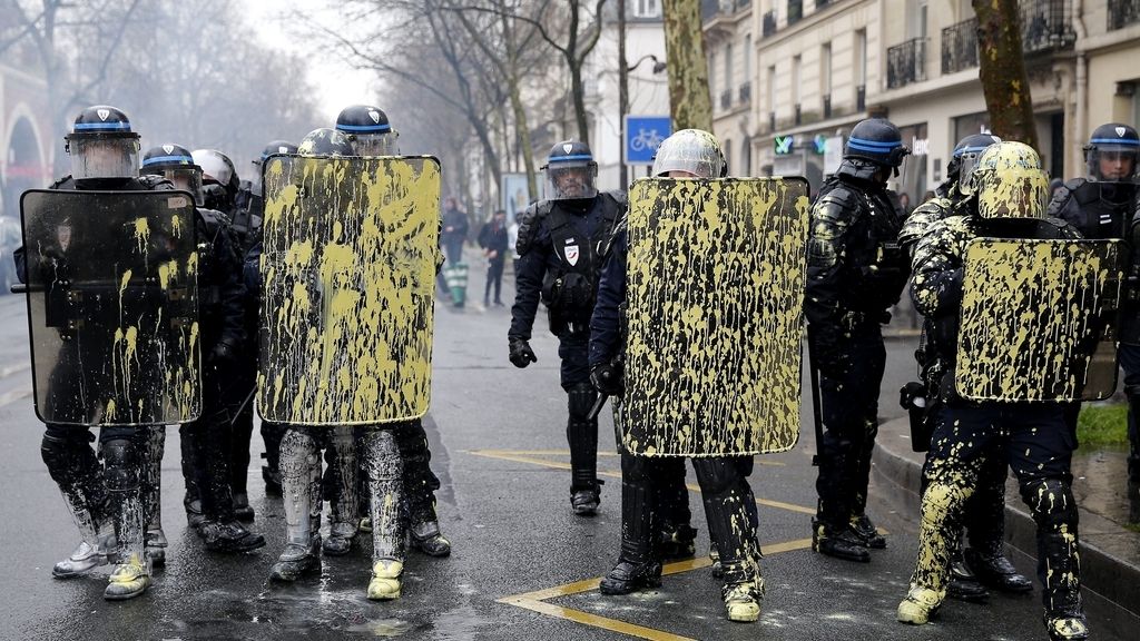 Francia convoca nuevas protestas contra la reforma laboral de Hollande