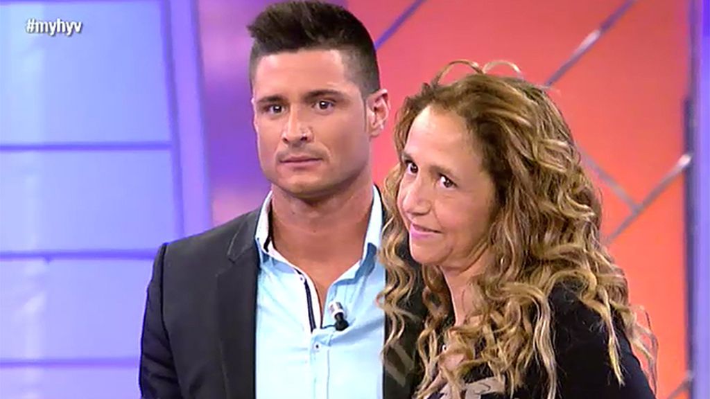 Julia, madre de Ángel: "Le aconsejo que cierre puertas porque se le van a abrir otras"