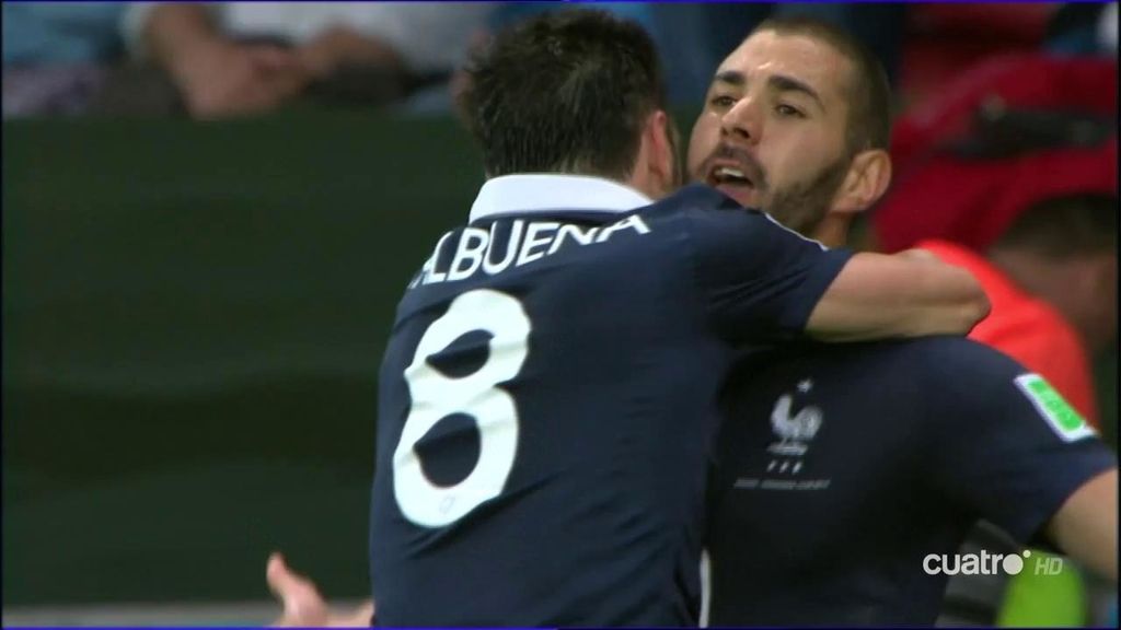 Benzema respeta y acata la decisión de Francia de expulsarle de la selección