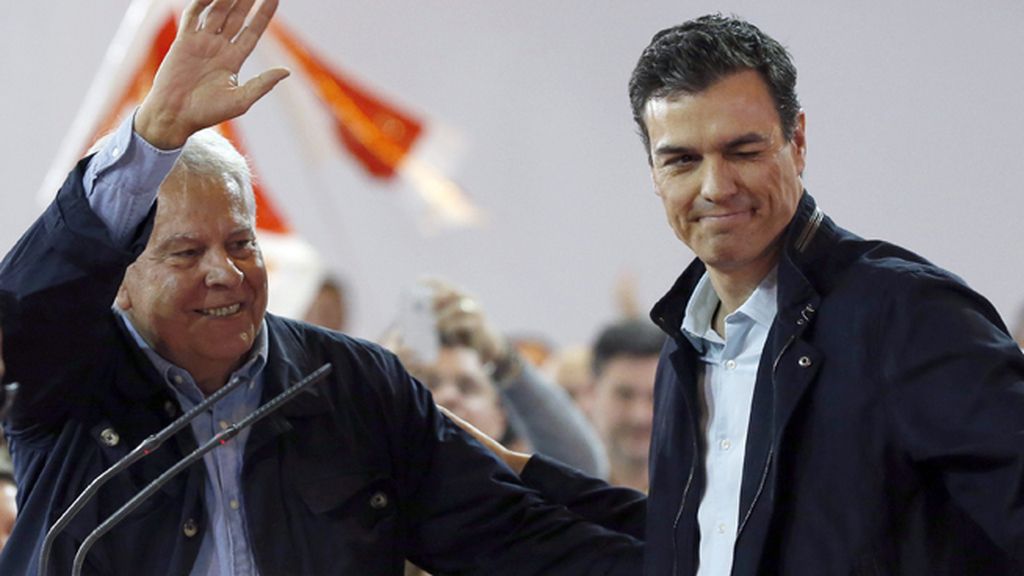 El PSOE legitima a golpe de pasado el presente de un partido