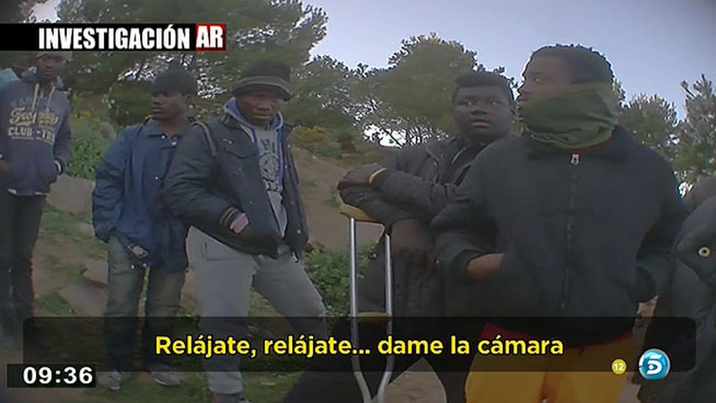 Los reporteros de 'AR', agredidos por los inmigrantes del monte Gurugú