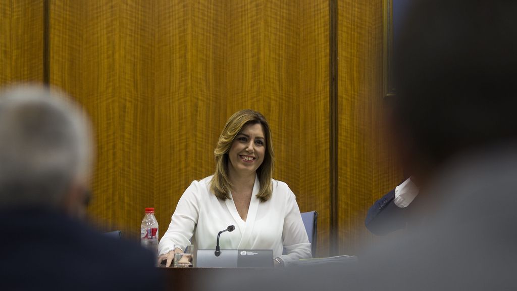 Susana Díaz culpa al Gobierno de no paralizar a tiempo los cursos de formación