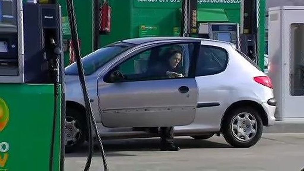 La comunidad valenciana prohíbe las gasolineras autoservicio