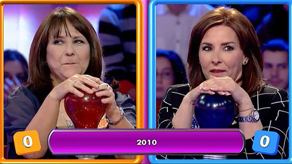 A Elena Martín y Soledad Mallol, se les resiste el tema 'Dieciséis añitos'