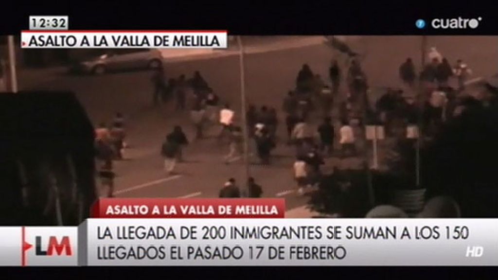 Llegan más de 200 inmigrantes a Melilla en el mayor asalto a la valla desde 2005