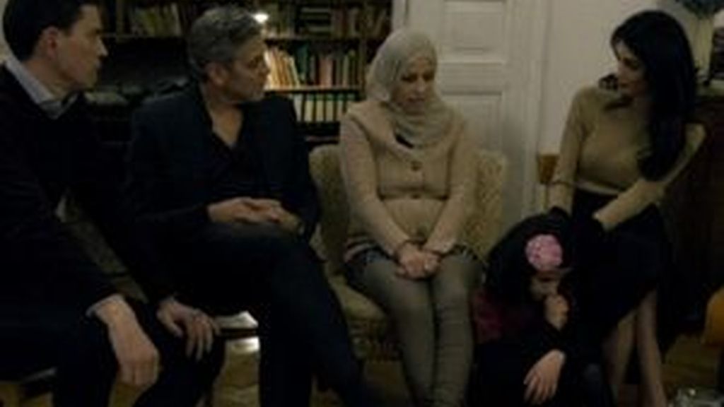 George Clooney y Amal Alamuddin se reúnen con refugiados sirios en Berlín