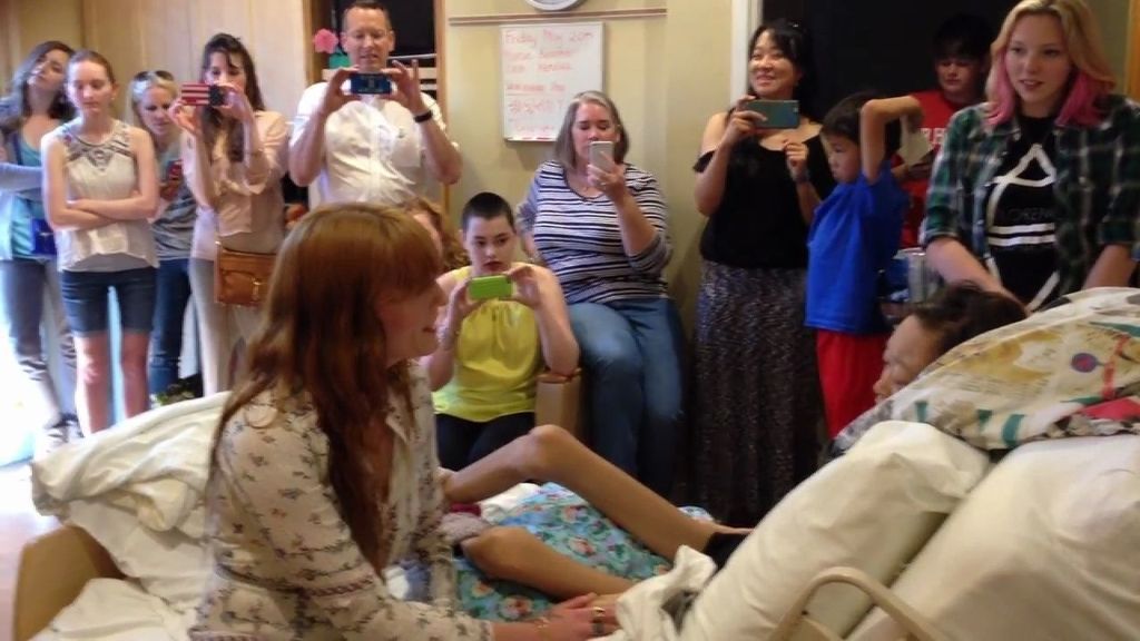 El concierto de Florence and The Machine en un hospital para una pequeña fan enferma