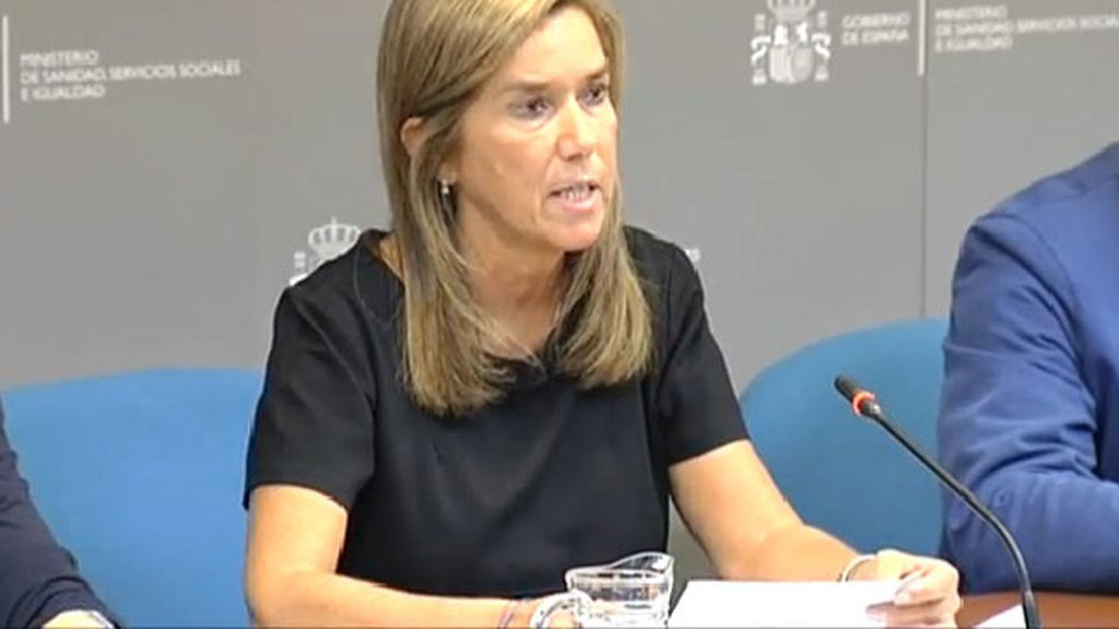 La oposición recrimina a Ana Mato la gestión de la crisis del ébola