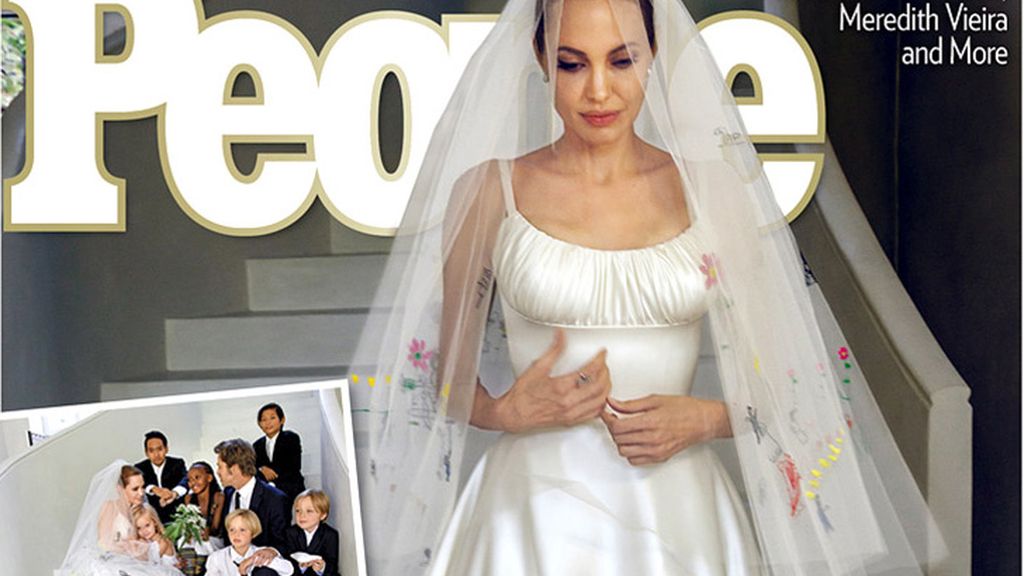 El vestido de novia de Angelina Jolie, con dibujos de sus seis hijos