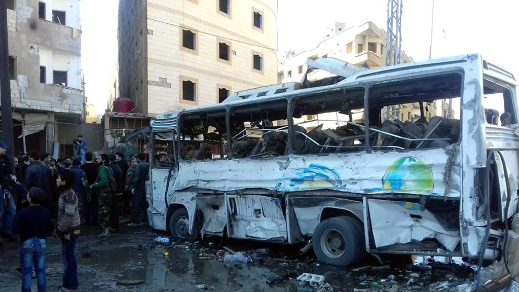 Más de sesenta muertos en dos atentados suicidas del ISIS en Damasco