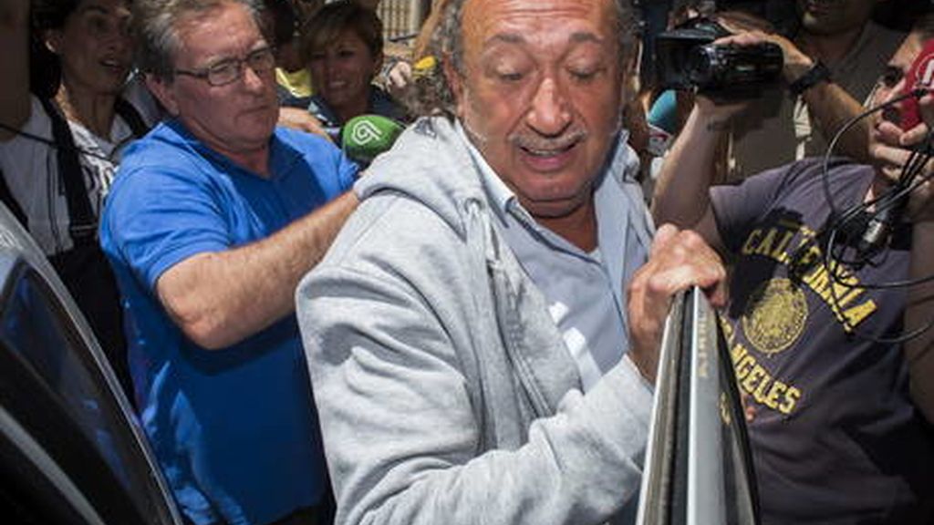 Francis Montesinos, en libertad con cargos por supuestos abusos a menores