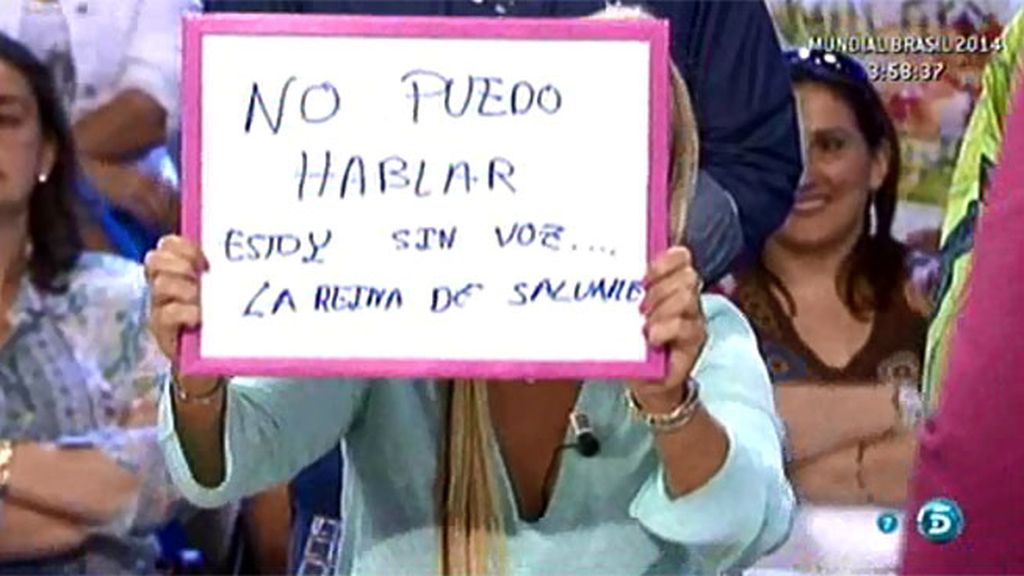 Belén: "No puedo hablar, estoy sin voz. Firmado, la Reina de Sálvame"