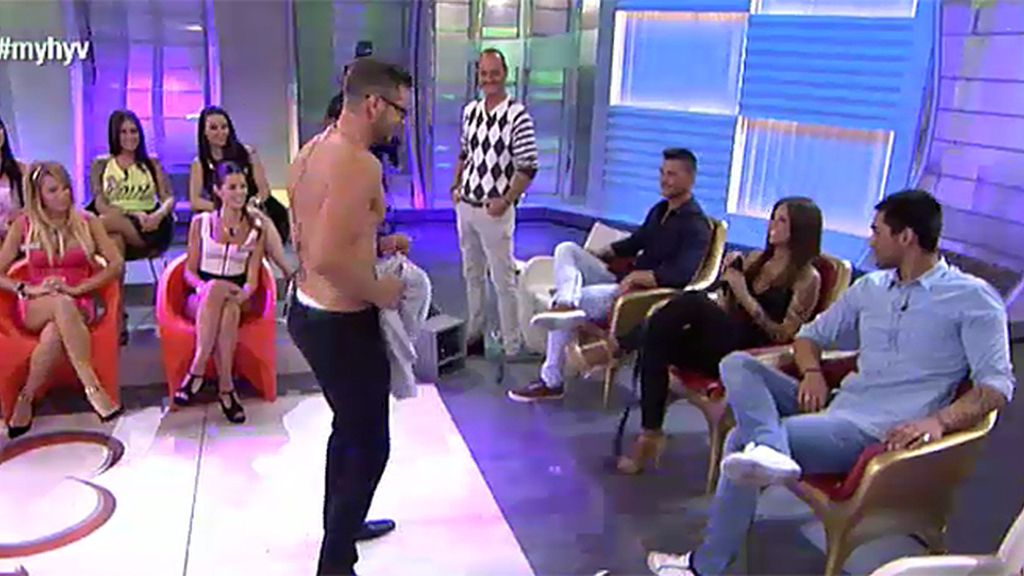 María, a Manu: "Anda tapate"