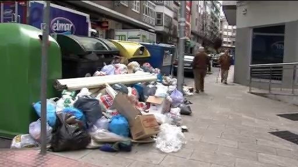 La basura inunda la ciudad de Lugo