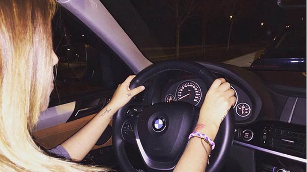Chabelita se estrena al volante con un coche de lujo valorado en 40.000 euros