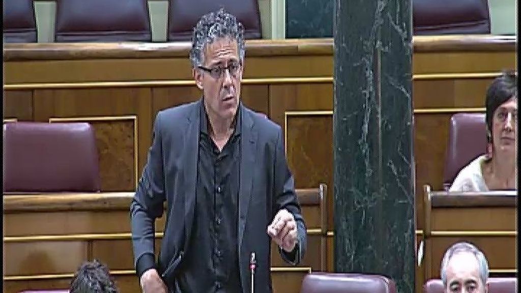 Rajoy a Amaiur: "Hasta que pidan la disolución de ETA no están en condiciones de dar lecciones a nadie"