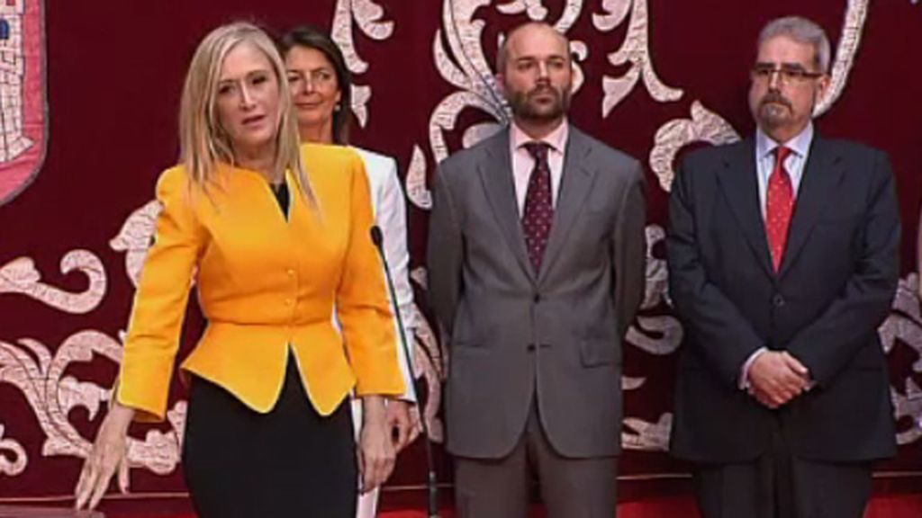 Cifuentes promete su cargo como presidenta de la Comunidad de Madrid