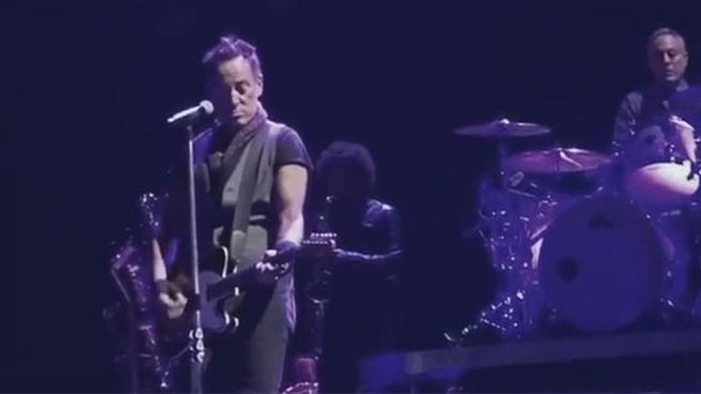 Bruce Springsteen canta 'Purple Rain' en homenaje a Prince