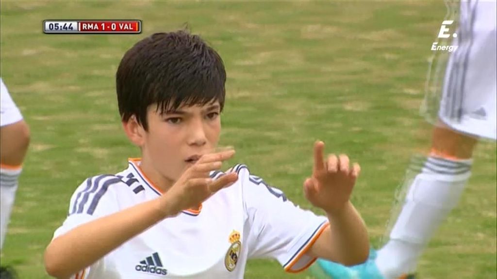 Theo Zidane pone por delante al Real Madrid en la semifinal frente al Valencia Theo Zidane pone por delante al Real Madrid en la semifinal frente al Valencia