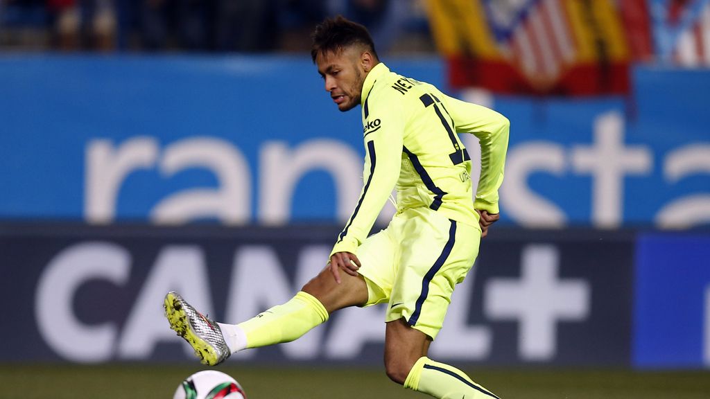 Neymar marcó dos goles, exhibió su magia y eliminó a un Atlético que acabó desquiciado