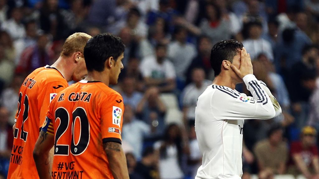 Cristiano Ronaldo tiró del Madrid con asistencia y gol ante el Valencia