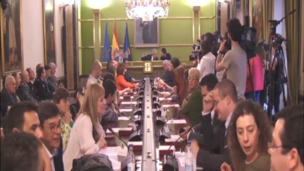 Alcalde socialista en Oviedo por sorpresa