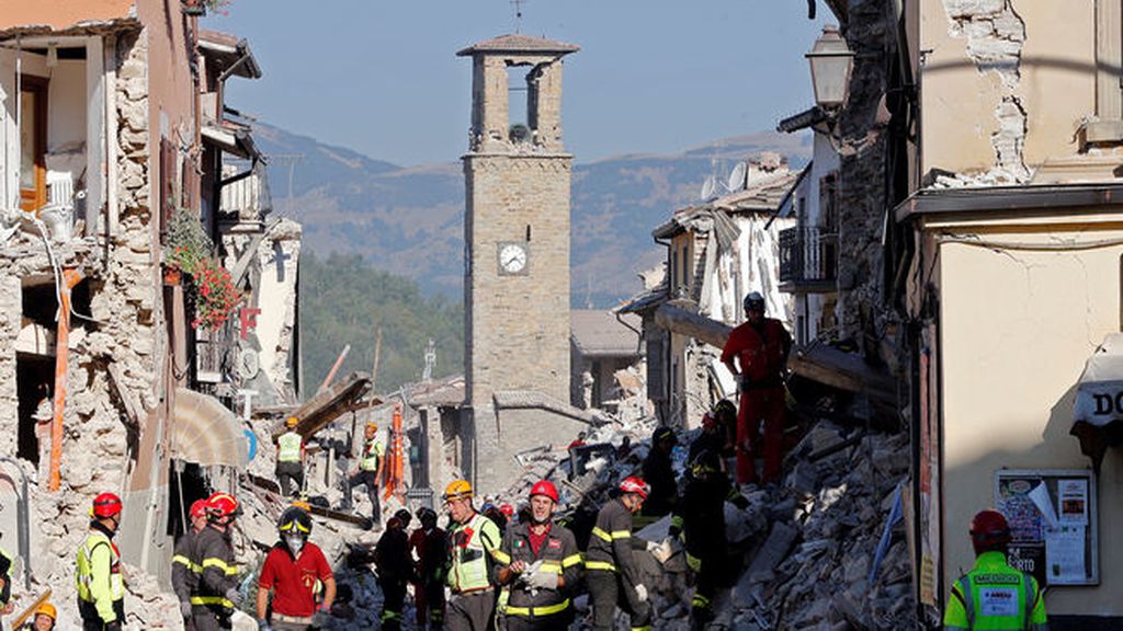 La Fiscalía investiga si la mafia construyó las casas derruidas por el seísmo en Italia