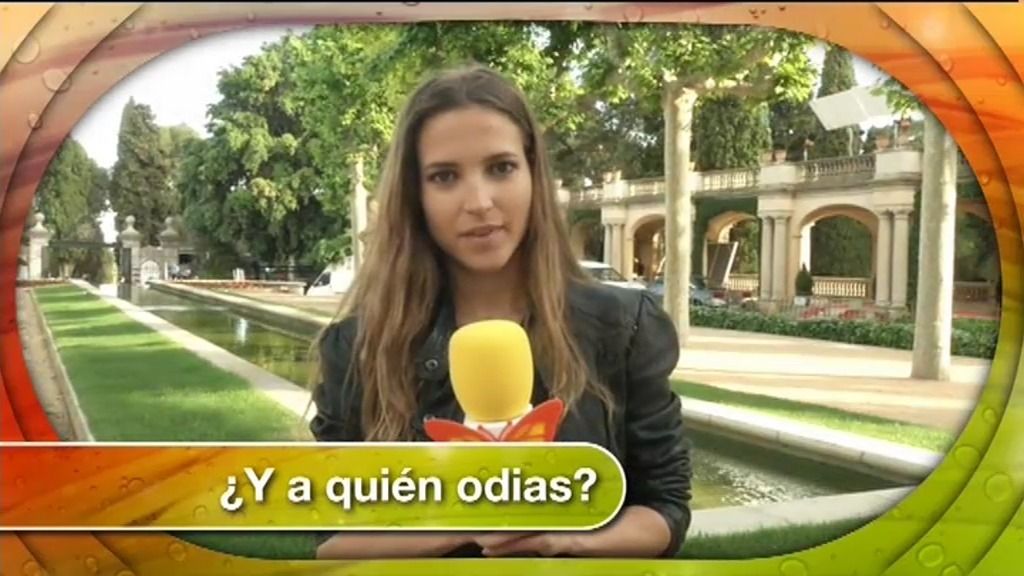Ana Fernández: "Mi plan favorito de domingo es estar tumbada en la cama comiendo pipas'"