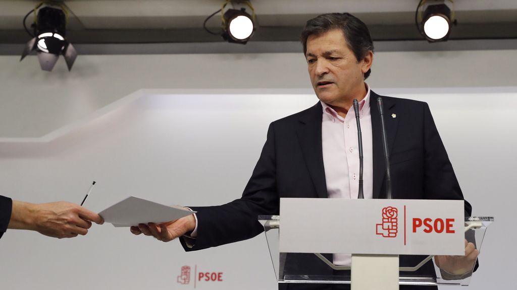 Fernández aplaza a enero la convocatoria del congreso del PSOE