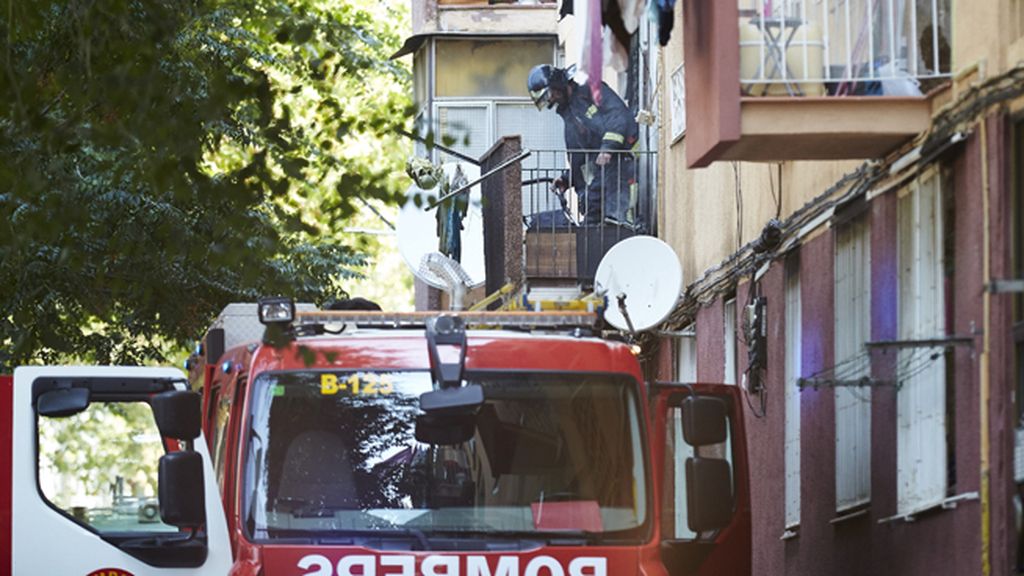 Mueren dos hermanos de cuatro y seis años al incendiarse su vivienda en Barcelona