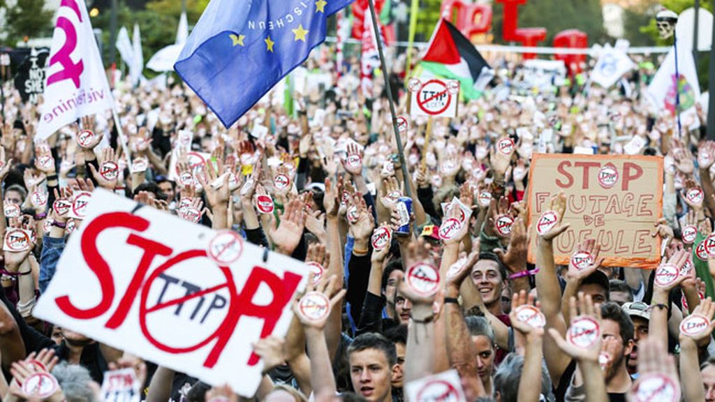 Masiva protesta en Bruselas contra el TTIP