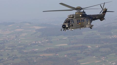 sistemas tiene el helicóptero accidentado en un caso de emergencia?