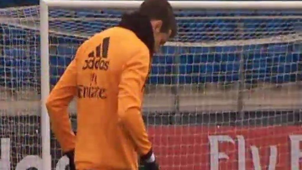 Bale se entrena con el grupo en Valdebebas