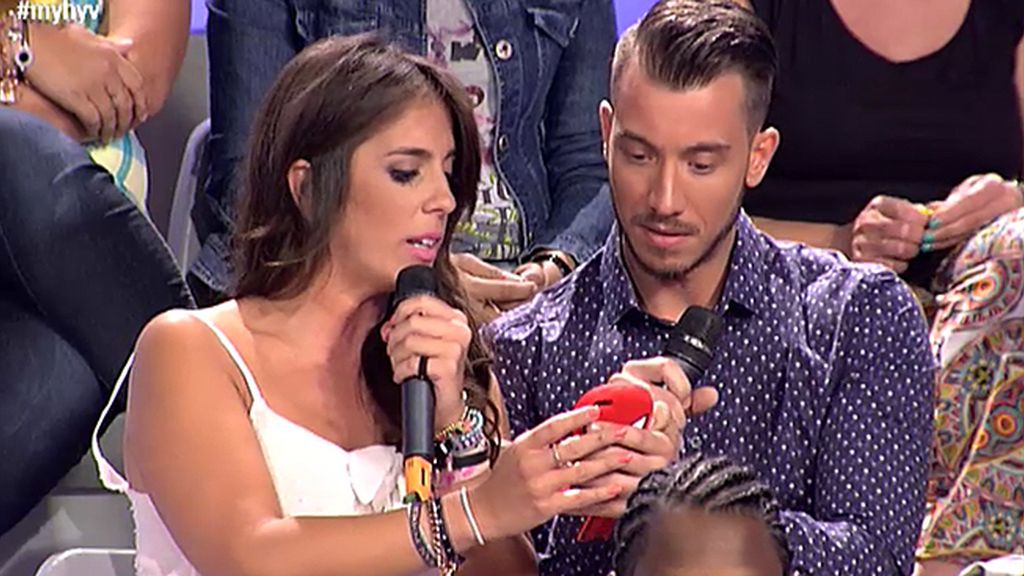 Anabel enseña los whatsapp de Triana Anabel enseña los whatsapp de Triana