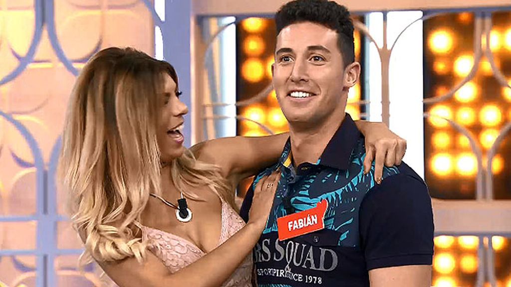 Fabián se cambia al bando de Ana Anginas
