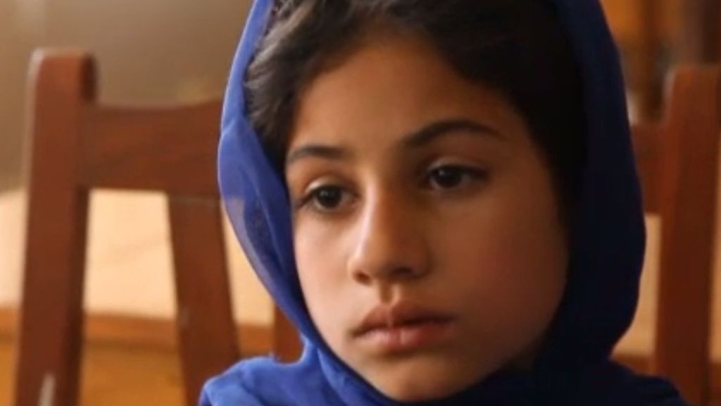 Nagma, vendida con siete años para pagar un préstamo de su padre