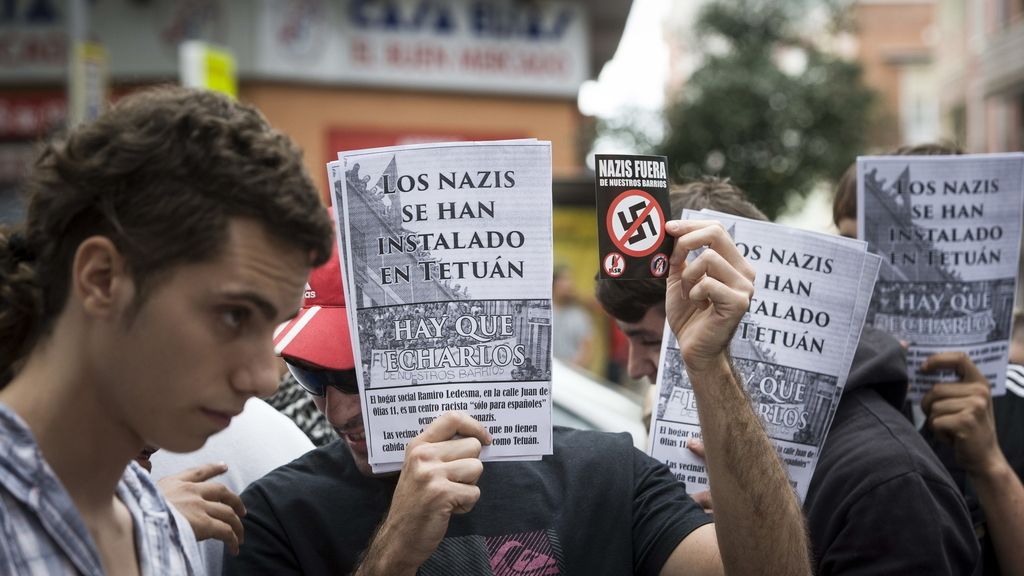 Un juez ordena desalojar a la fuerza un centro okupa neonazi de Madrid