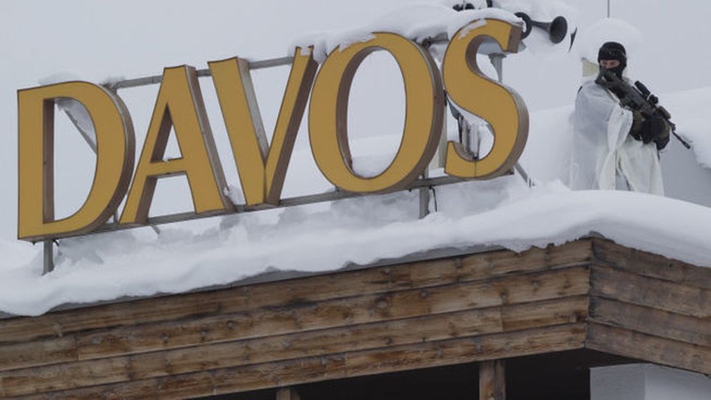 Los ricos del planeta premian a Di Caprio en el Fórum de Davos