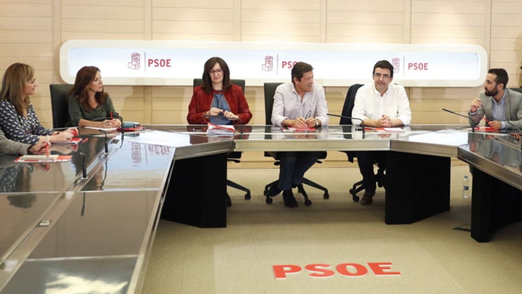 El "drama" del PSOE: todavía no saben qué votarán en la sesión de investidura